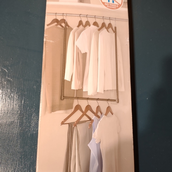 Expandable closet rod - Picture 4 of 6